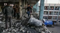 Israel-Gaza war: Hamas-run ministry says Israeli strikes kill 50