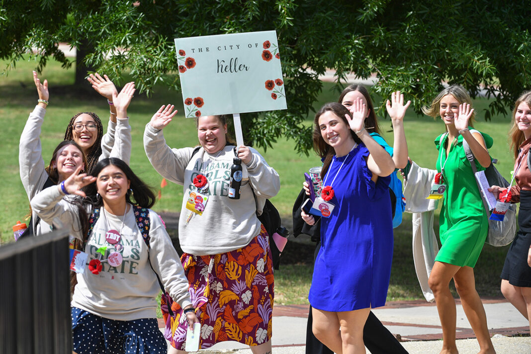 An Alabama woman is doing well after the latest experimental pig kidney transplant