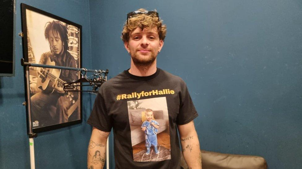 tom-grennan:-‘coventry-fans-can-help-me-get-christmas-number-one’ tom-grennan:-‘coventry-fans-can-help-me-get-christmas-number-one’