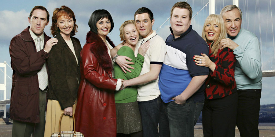gavin-and-stacey-christmas-special:-did-smithy-say-yes-to-nessa?