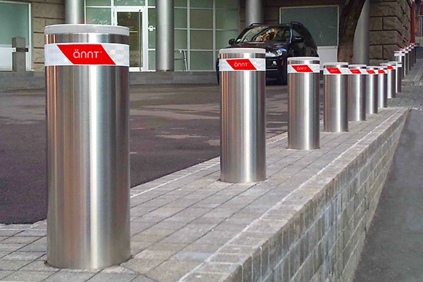 security-bollards-removed-for-repairs-before-new-orleans-attack