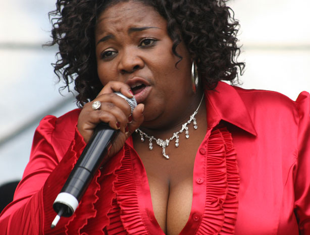 winnie-khumalo:-south-african-singer-and-actress-dies-aged-51