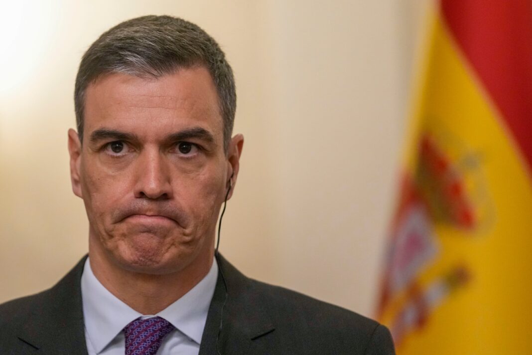 spain’s-prime-minister-joins-foreign-leaders-concerned-with-musk’s-interest-in-european-politics