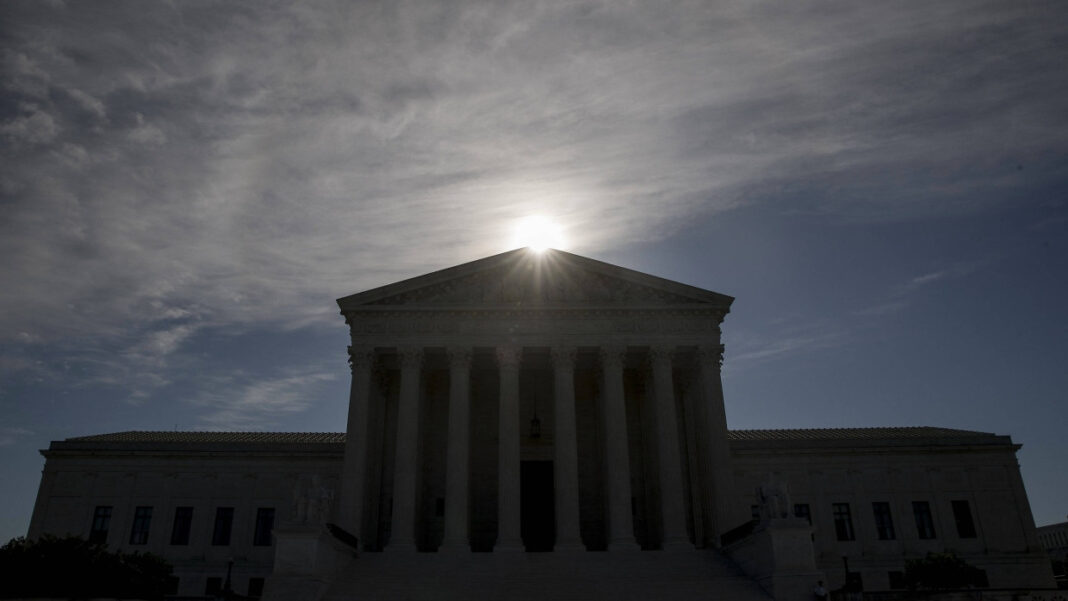 supreme-court-rejects-trumps-bid-to-delay-sentencing-in-his-new-york-hush-money-case