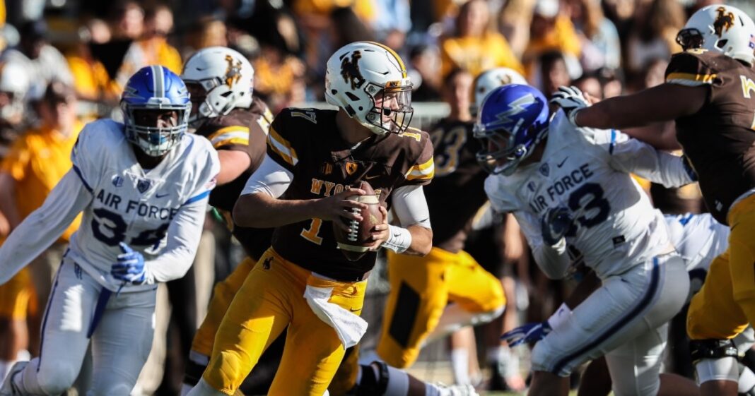 Josh Allen scores 2 TDs, Bills force 3 turnovers to beat Ravens 27-25 and reach AFC title game