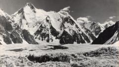 in-pictures:-an-italian-photographer’s-earliest-images-of-the-majestic-himalayas