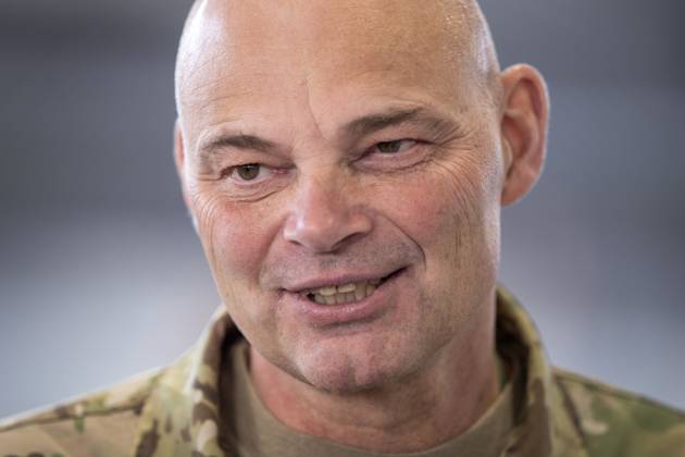 US defense chief suggests Ukraine should abandon hope of winning all territory back from Russia