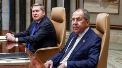 russia-back-at-table-with-us-–-and-appearing-to-call-the-shots