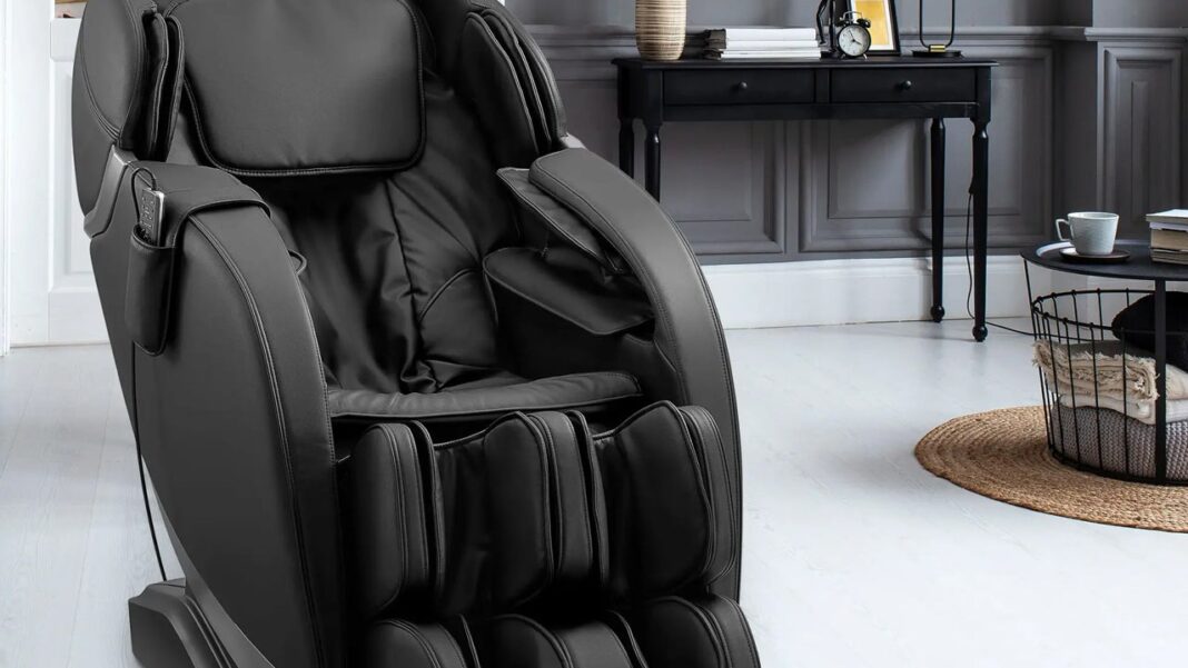 today-only,-best-buy-has-a-$2,500-zero-gravity-massage-chair-for-just-$999-–-ign