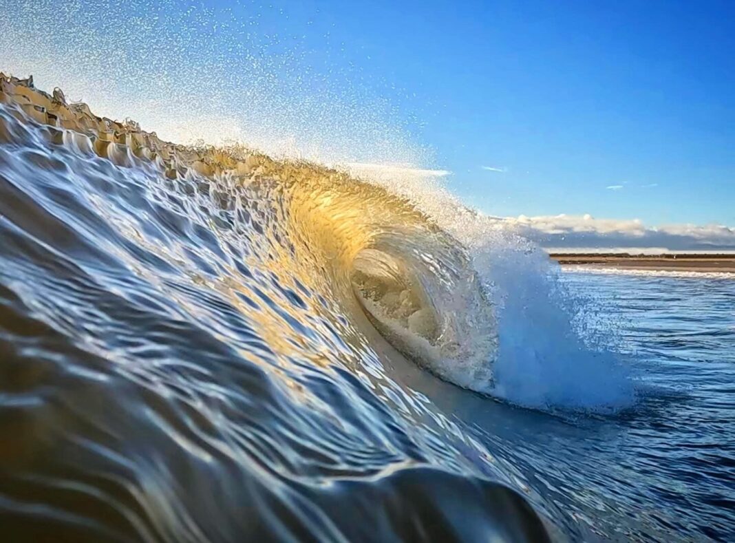 Tech Life – Human life under the oceans – BBC Sounds