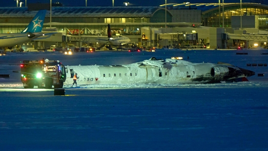 a-flight-to-a-toronto-paramedics-conference-becomes-a-real-emergency-for-a-former-emt