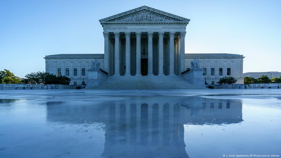 supreme-court-turns-back-challenges-to-laws-keeping-abortion-opponents-away-from-clinics,-patients