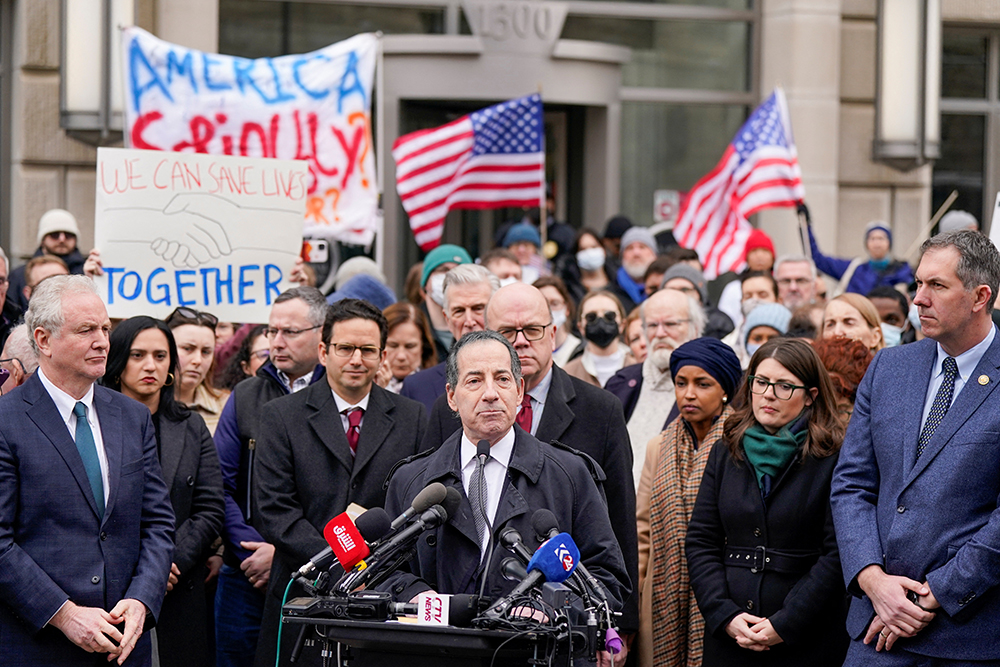 the-trump-administration-sets-the-stage-for-large-scale-federal-worker-layoffs-in-a-new-memo