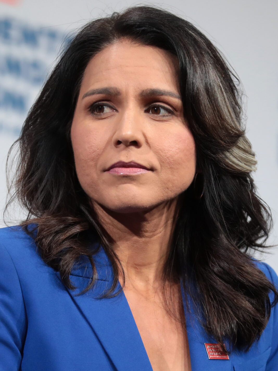 tulsi-gabbard,-trump’s-pick-to-oversee-us-spy-agencies,-clears-senate-committee