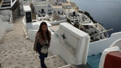 thousands-evacuate-santorini-after-earthquakes-shake-greek-island