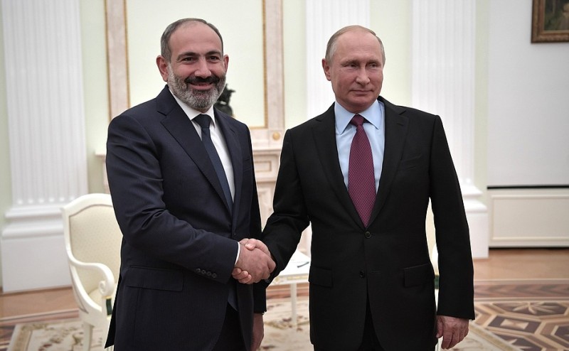 armenia’s-pm-accuses-head-of-church-of-fathering-child-in-febrile-political-row