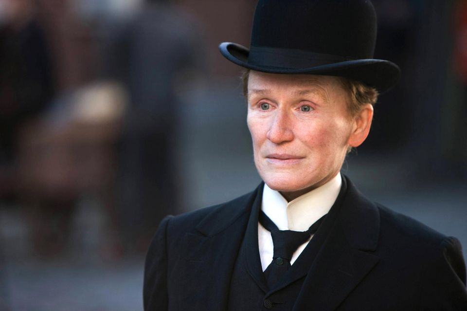 glenn-close-and-billy-porter-join-new-hunger-games-prequel