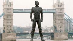where-are-michael-jackson’s-giant-history-statues-30-years-later?