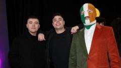 kneecap-performing-at-glastonbury-‘not-appropriate’,-pm-says