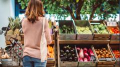 ‘dismal’-month-for-supermarkets-pushes-down-retail-sales