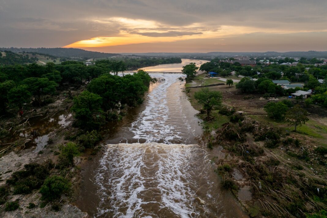 flash-floods-kill-more-than-300-in-pakistan-and-pakistan-administered-kashmir