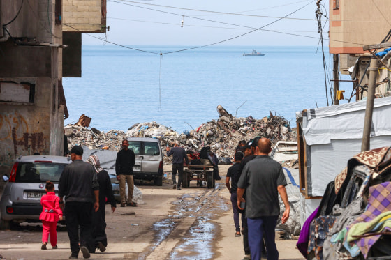 Hamas agrees to new Gaza ceasefire proposal, source in group says