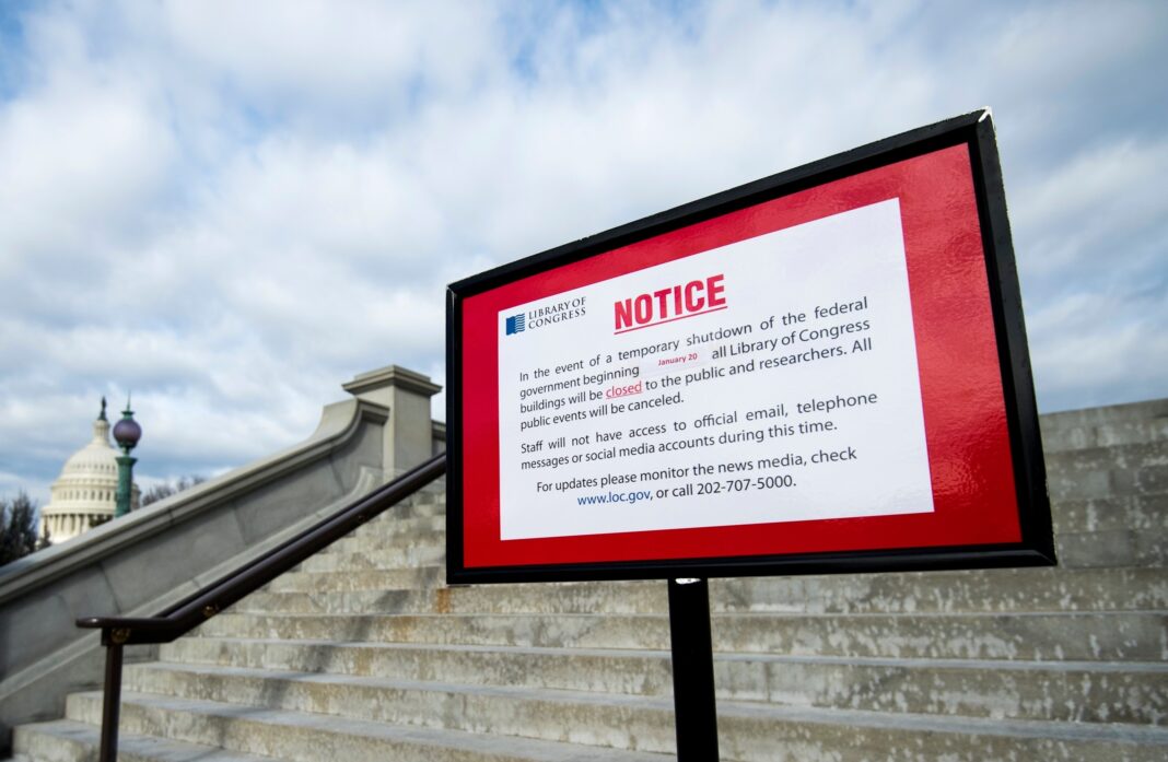 government-shutdown-draws-closer-as-congressional-leaders-head-to-the-white-house