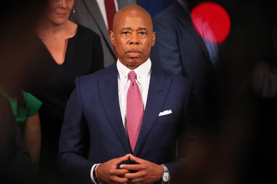 new-york-city-mayor-eric-adams-abandons-his-reelection-campaign