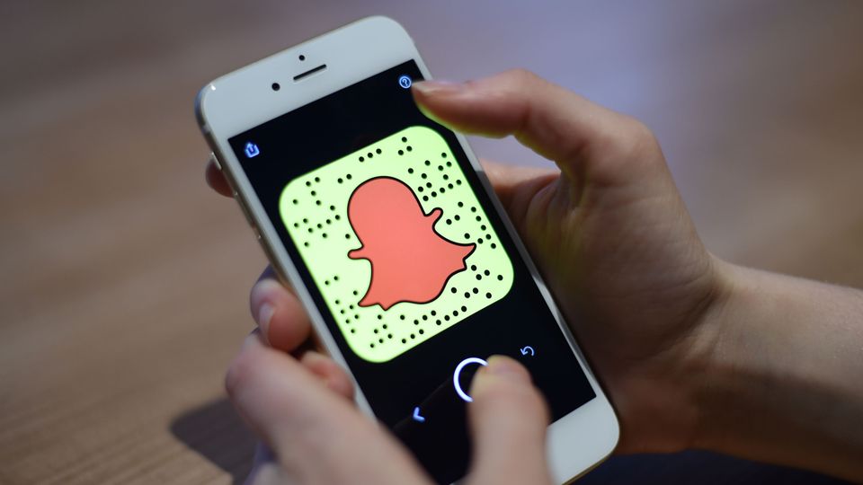 snapchat-to-start-charging-users-for-memories-storage