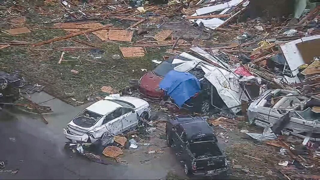 storm-damage:-how-to-stay-safe-and-what-to-do-in-a-power-cut