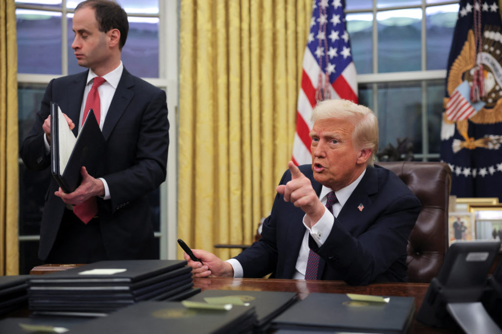 trump-administration-puts-on-hold-$18-billion-in-funding-for-new-york-city-infrastructure-projects