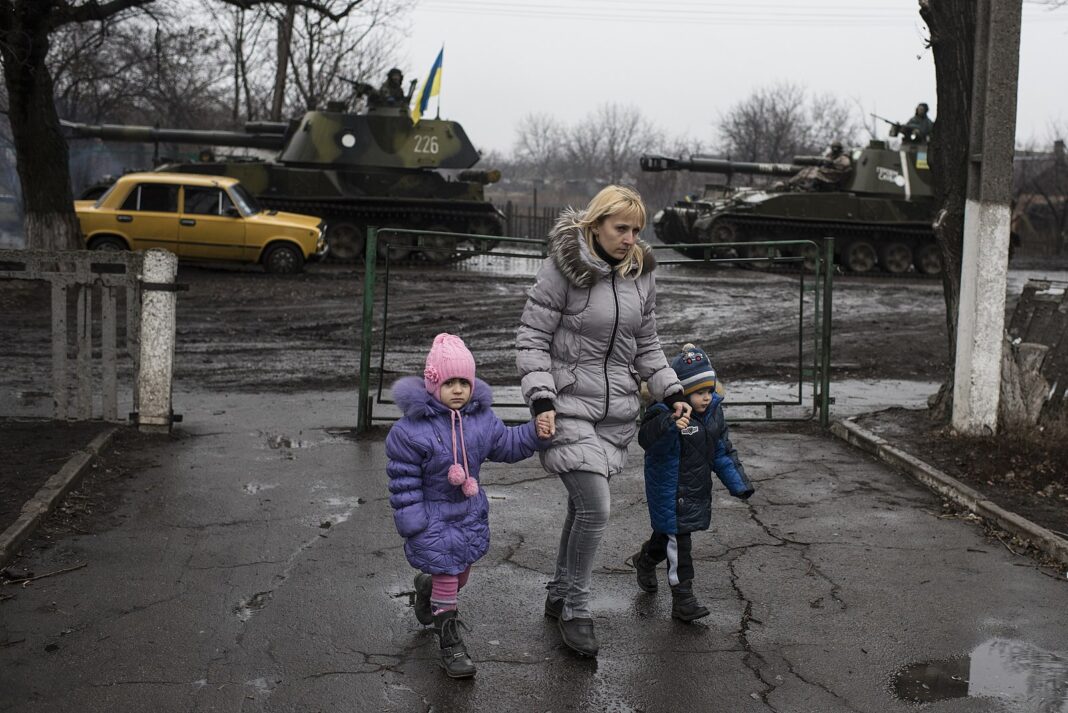 surge-in-ukrainian-oil-refinery-attacks-sparks-russian-fuel-shortages