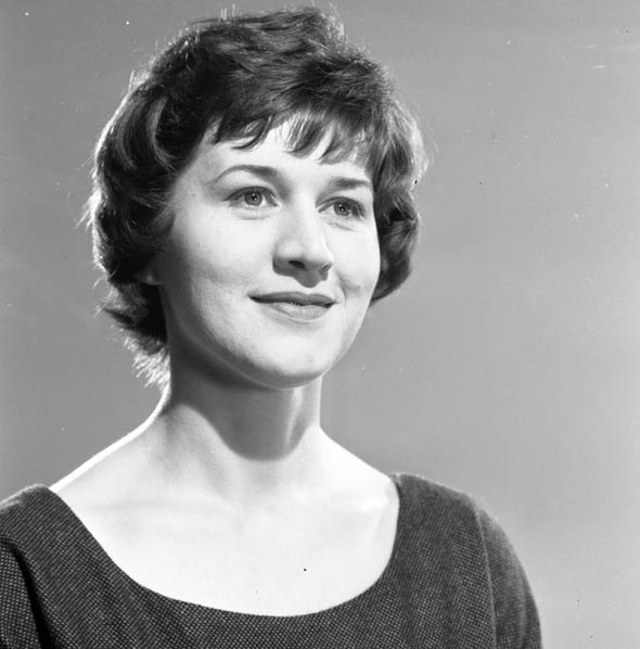 dame-patricia-routledge-obituary:-the-life-of-tv’s-magnificently-snobby-‘hyacinth-bucket’ dame-patricia-routledge-obituary:-the-life-of-tv’s-magnificently-snobby-‘hyacinth-bucket’