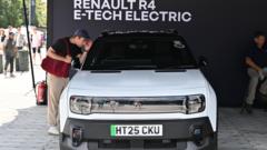 renault’s-uk-customers-told-to-be-vigilant-after-cyber-attack renault’s-uk-customers-told-to-be-vigilant-after-cyber-attack