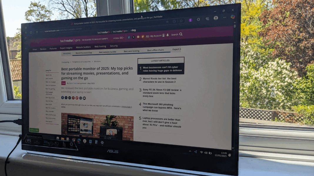 desktop-sized-displays-hit-the-road-–-is-it-time-for-businesses-to-trade-portability-for-productivity?