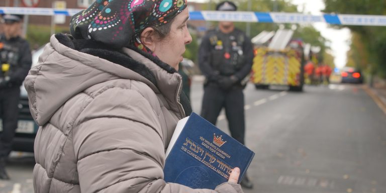 Manchester synagogue attacker pledged allegiance to Islamic State group, police say