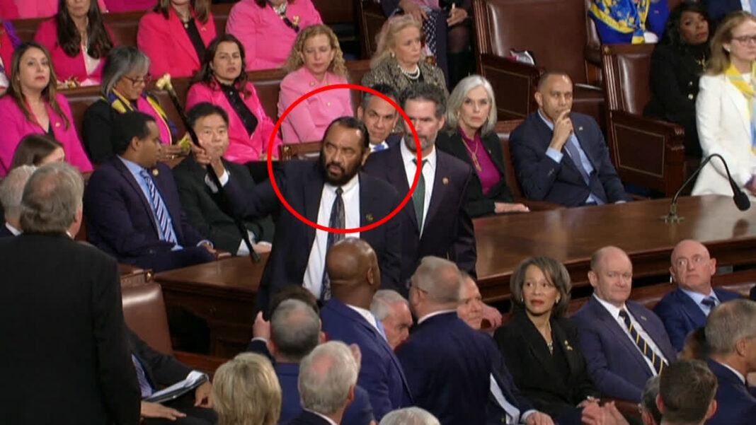 Perus Congress removes President Boluarte as a crime wave grips the country