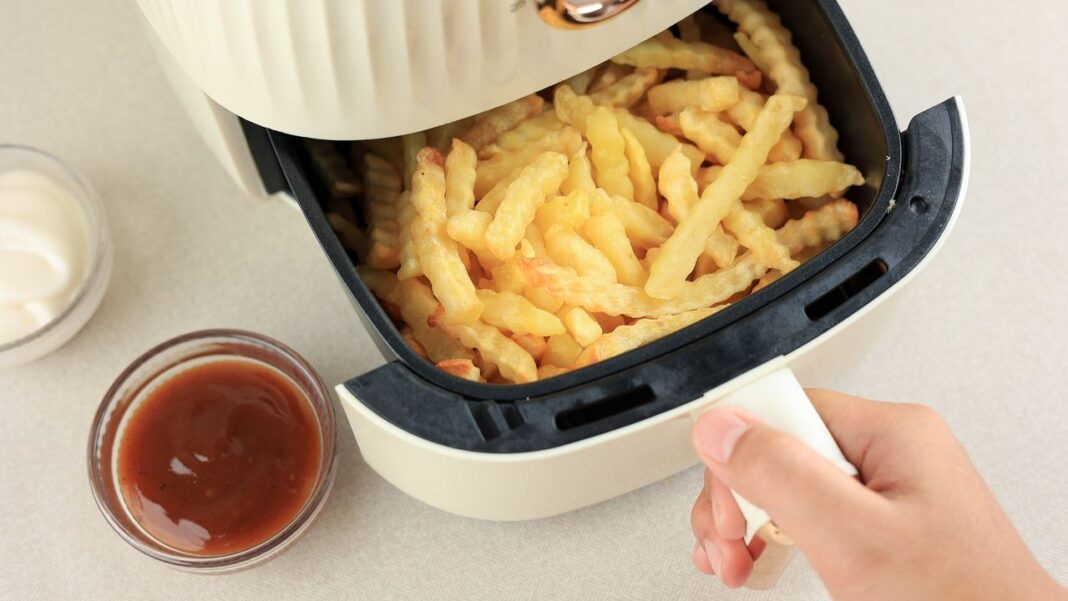 avoid-making-these-6-common-mistakes-with-your-air-fryer-for-better-results-every-mealtime avoid-making-these-6-common-mistakes-with-your-air-fryer-for-better-results-every-mealtime
