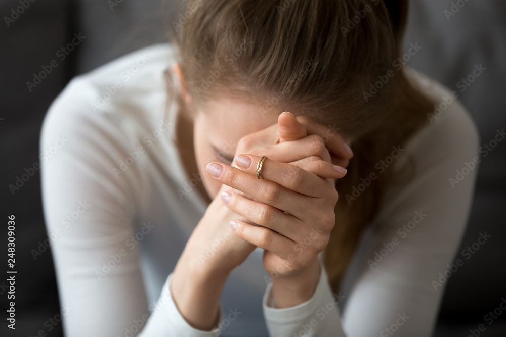 Feeling hopeless in custody, many drop claims to remain in the US, leave voluntarily