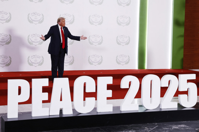 gaza-ceasefire:-trump-signs-first-phase-of-deal-in-egypt