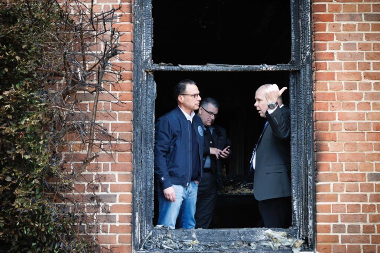 pennsylvania-man-pleads-guilty-in-arson-attack-at-governors-mansion-while-shapiros-family-slept