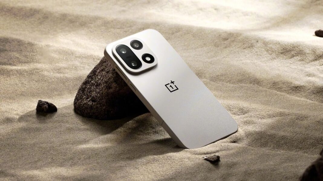 the-oneplus-15-will-get-a-blazing-fast-165hz-display