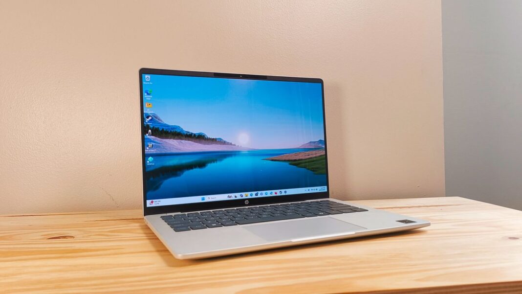 HP OmniBook 5 14-inch (2025) review: Incredible battery life and a top-tier display at an affordable price