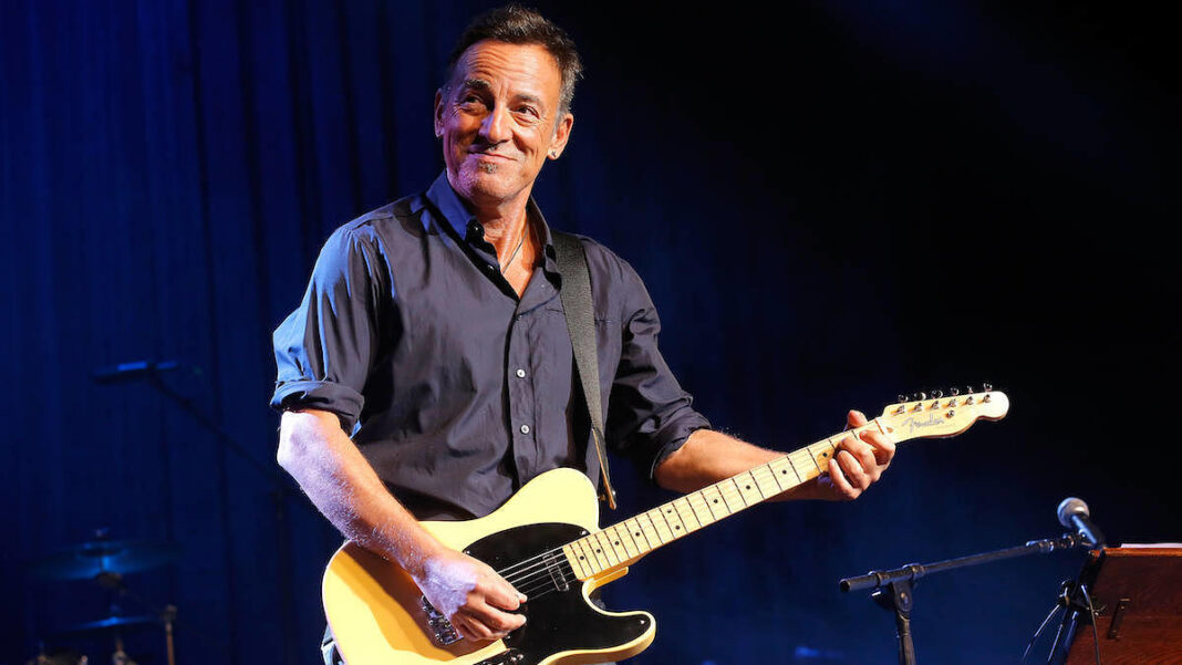 did-bruce-springsteen-let-jeremy-allen-white-use-his-guitar?