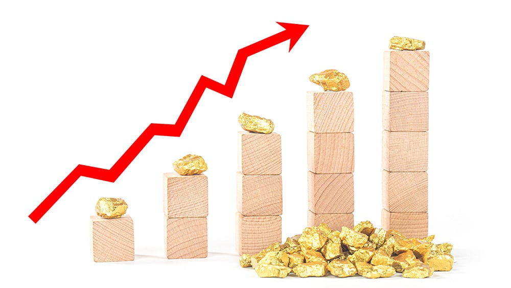 gold-prices-topped-$4,300-this-week.-what’s-driving-the-surge?