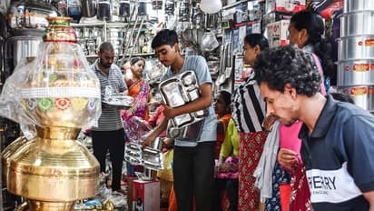 dhanteras:-why-india’s-diwali-gold-rush-is-different-this-year