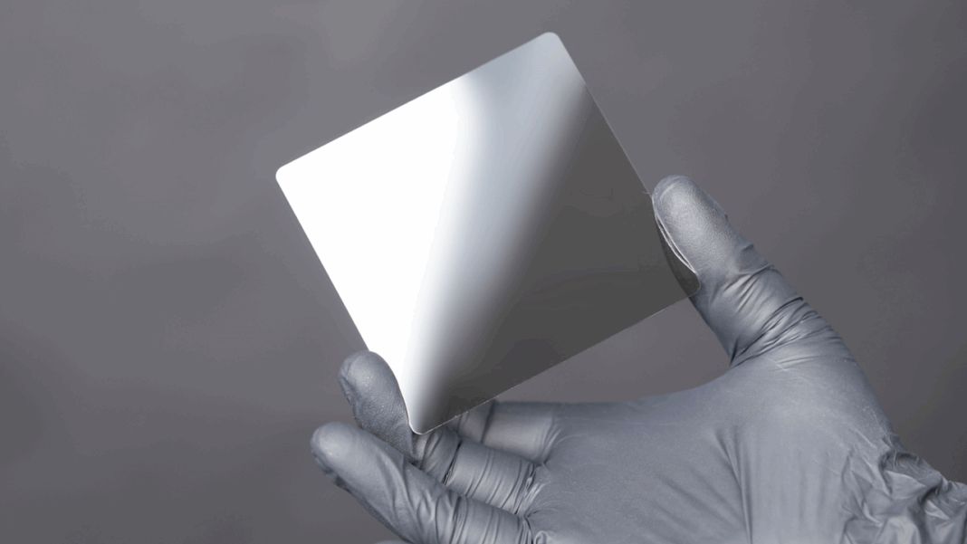 this-framed-piece-of-glass-could-outlast-your-hard-drives