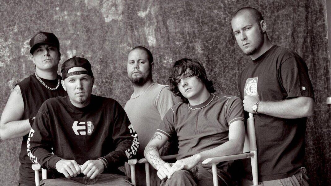 limp-bizkit-band-members-say-bass-player-sam-rivers-has-died