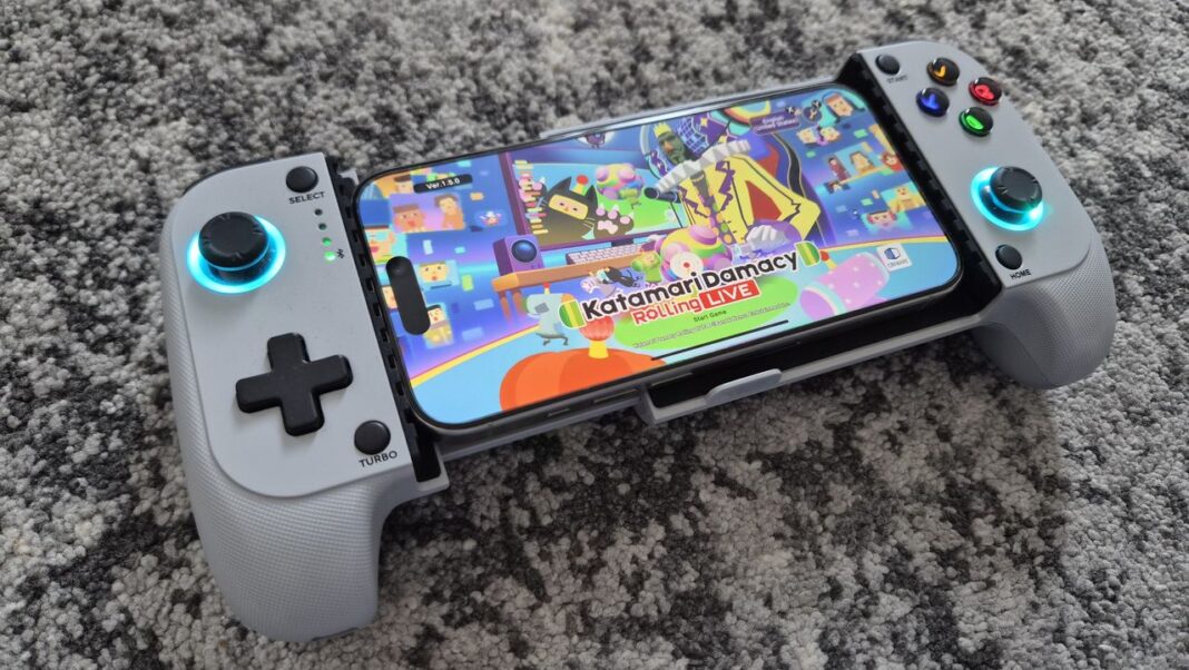 i’m-fed-up-with-achy-wrists-from-gaming-on-my-phone,-but-this-affordable-mobile-gaming-controller-helps-lighten-the-load