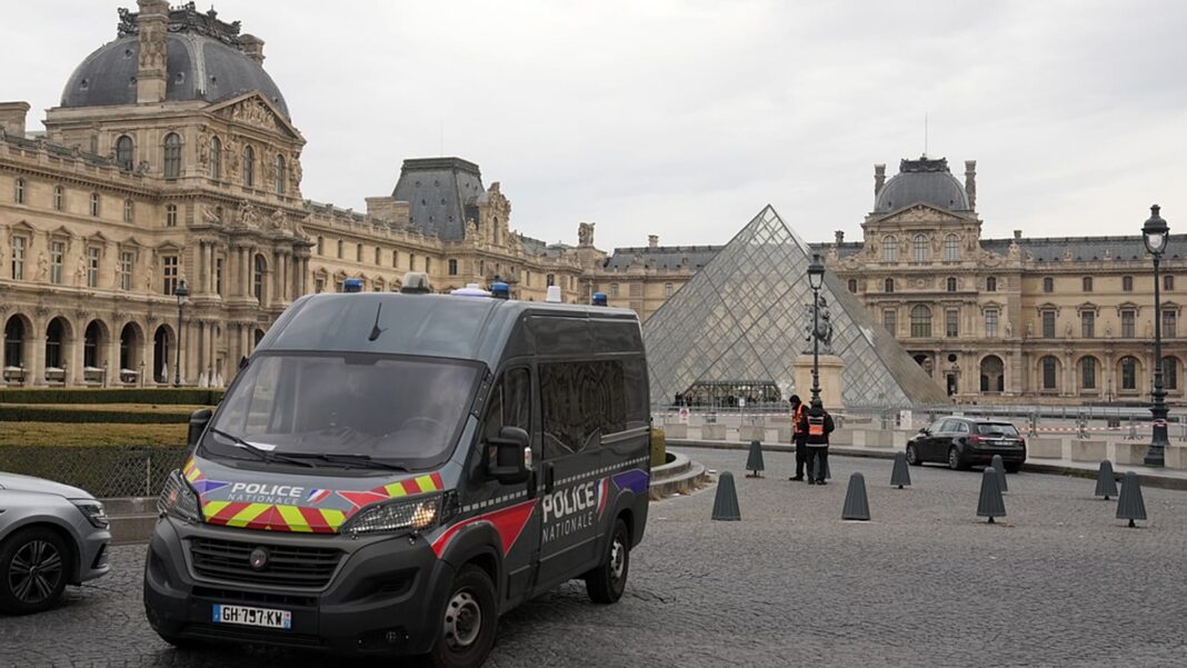 louvre-heist:-‘we-have-failed’-says-minister-as-security-tightened